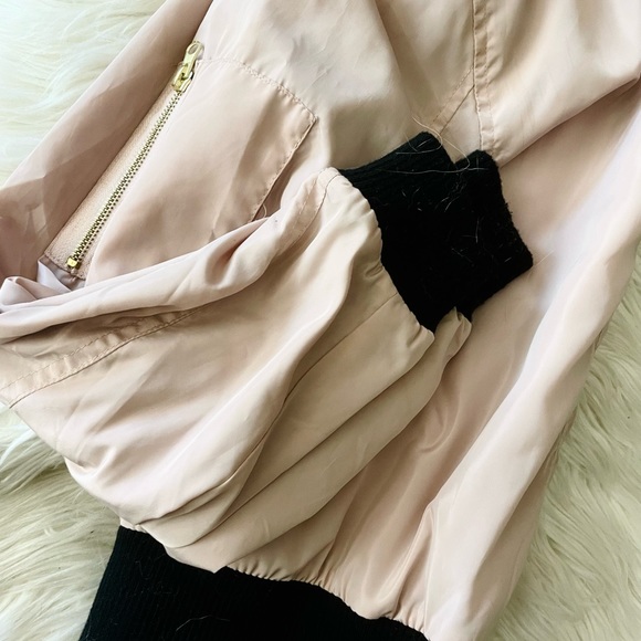 light pink jacket w/ black detailing + gold zippers! - Picture 2 of 4
